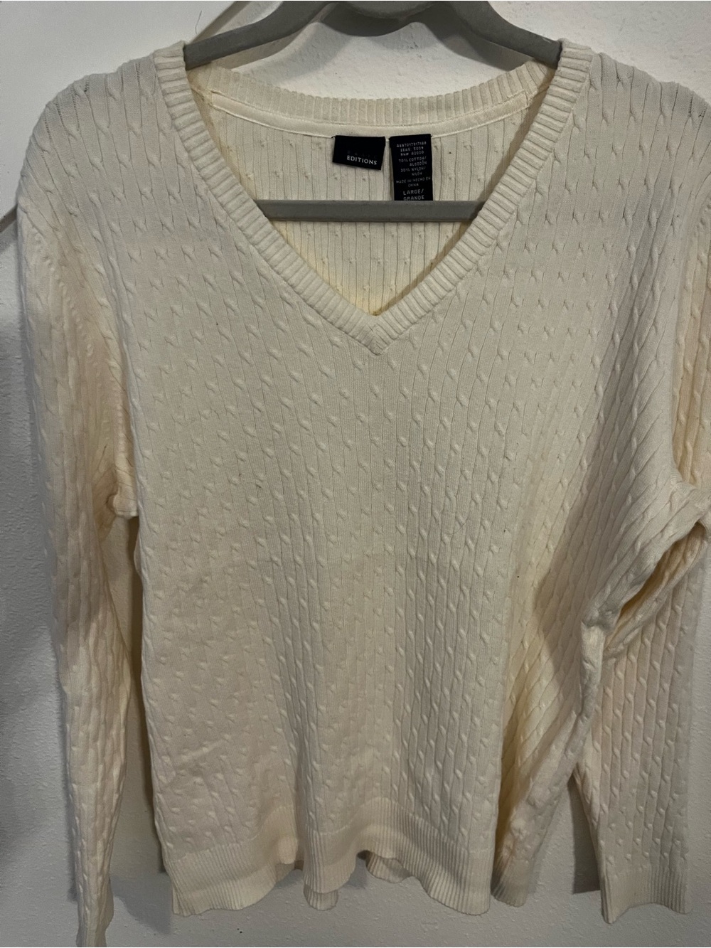 Basic Editions Cream Cable-Knit V-Neck Sweater